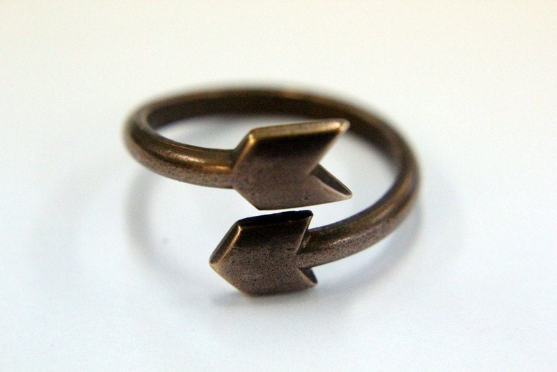 Cupid's Arrow Adjustable Ring