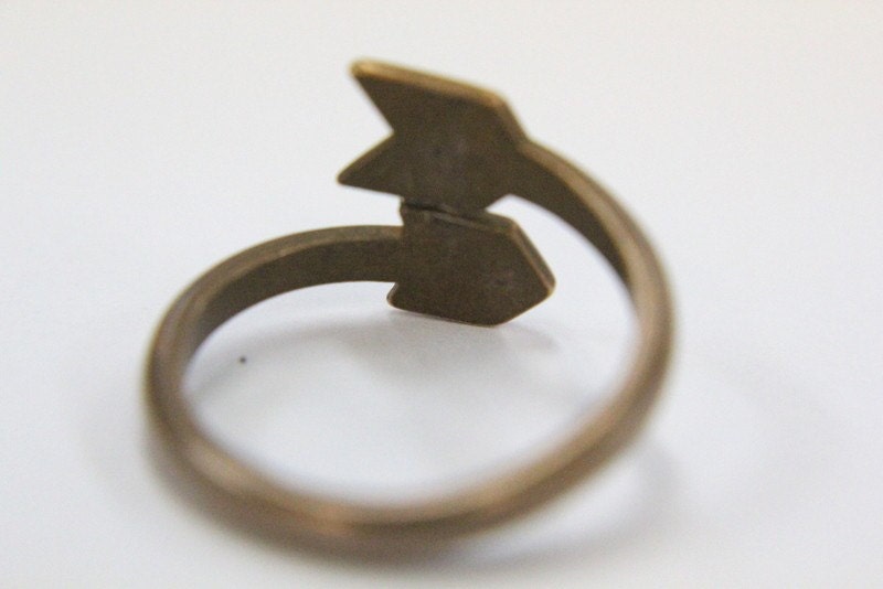 Cupid's Arrow Adjustable Ring