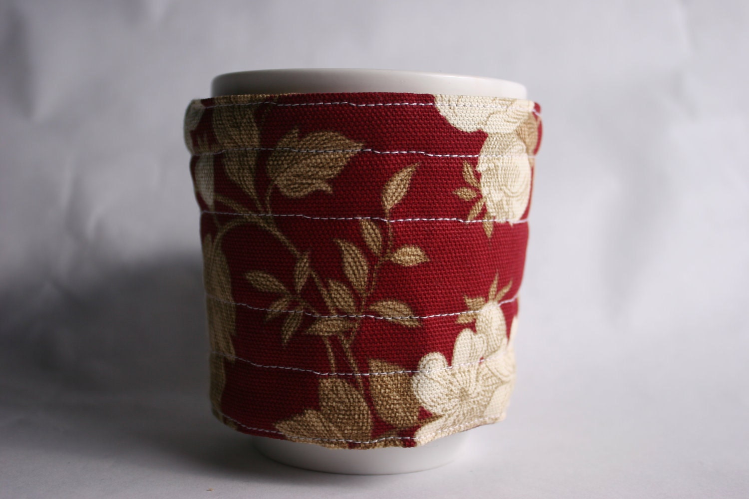 red and beige floral mug cozy, coffee cup cozy fabric java jacket, mug cozy reuseable eco friendly,