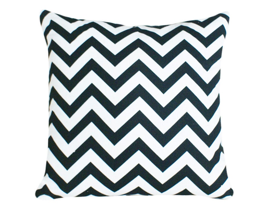 Black and White Zigzag Pillow, Chevron, Trendy, Accent Pillow, Decorative Throw Pillows, Couch Cushion Covers, Spring Home Decor,  16x16