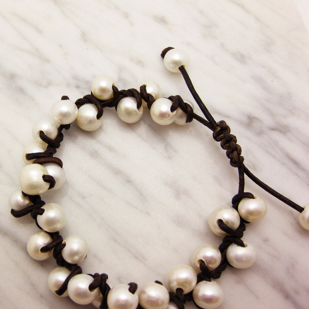 Leather and Pearl Bracelet: Knotted with Natural Fresh Water White Pearls / nature nautical ocean clam snow inspired / cream organic