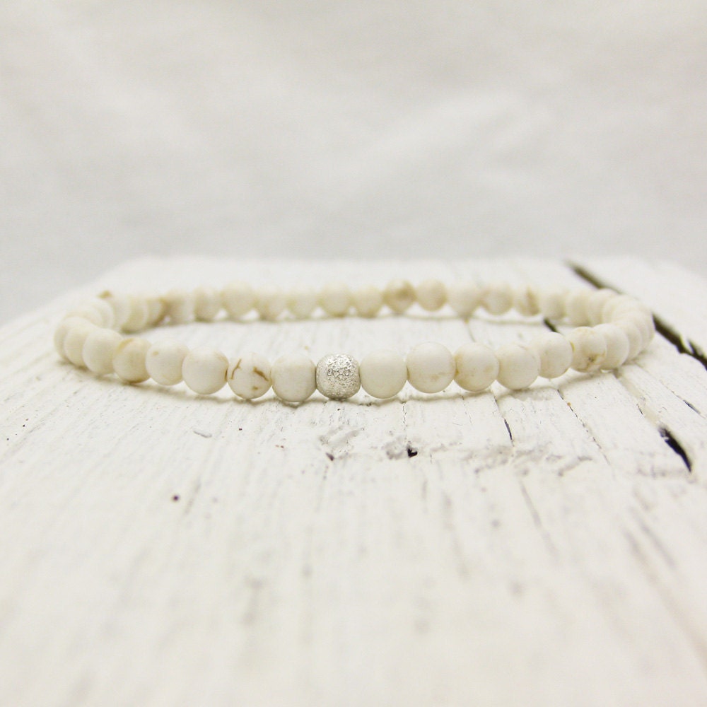 White Turquoise (Magnesite) Bead Bracelet w/ Sterling Stardust Ball / Tiny Stacking Elastic Bracelet / pale winter christmas snow inspired
