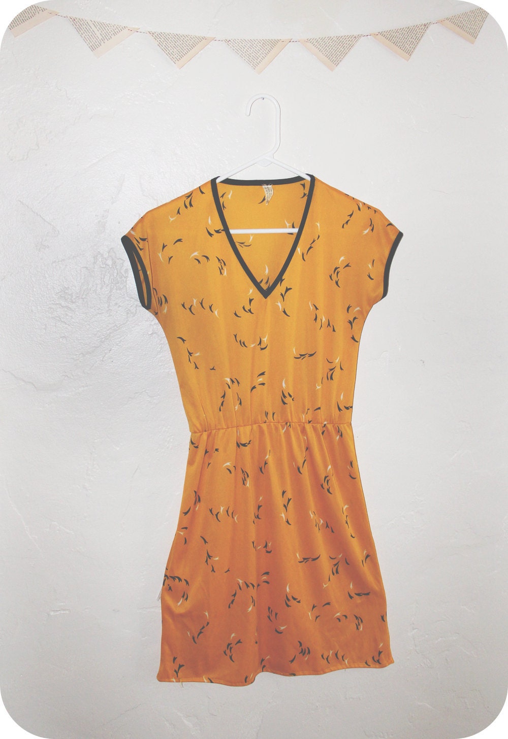 Vintage yellow mod dress with feather bird print in yellow and black ...