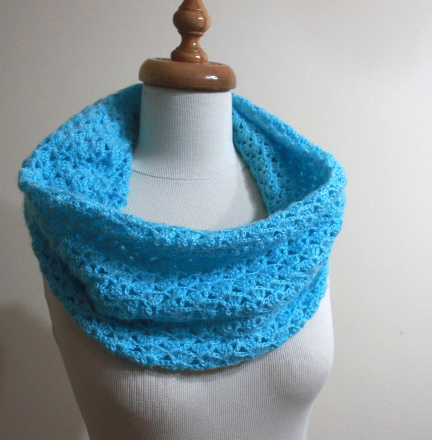 Turquoise Crochet Cowl Everytime winter fashion. READY TO SHIPPING