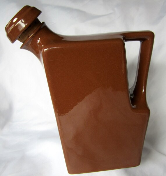 Universal Pottery Brown Refrigerator Water Pitcher Jug by ddb7
