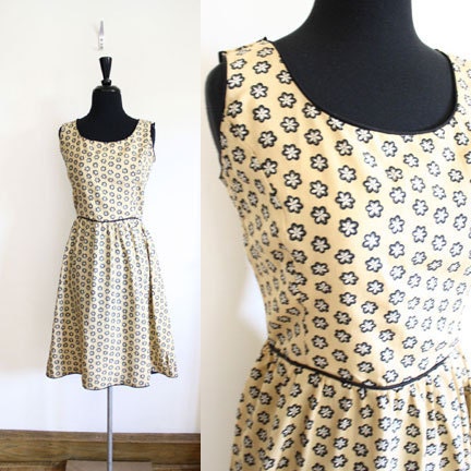 Tan Floral Day Dress w Matching Clutch - M