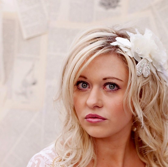 Wedding  -  ivory flower bridal headpiece feather hair clip - Wedding Hair Accessories - vintage wedding