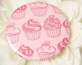 pocket mirror . a sweet tooth in bubblegum pink
