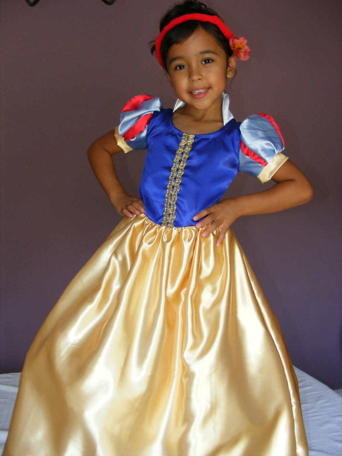 Snow White Costume for Girl Sizes 6,7,8,9