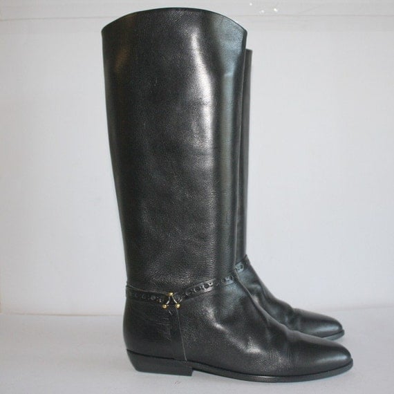 etienne aigner riding boots with stamped logo