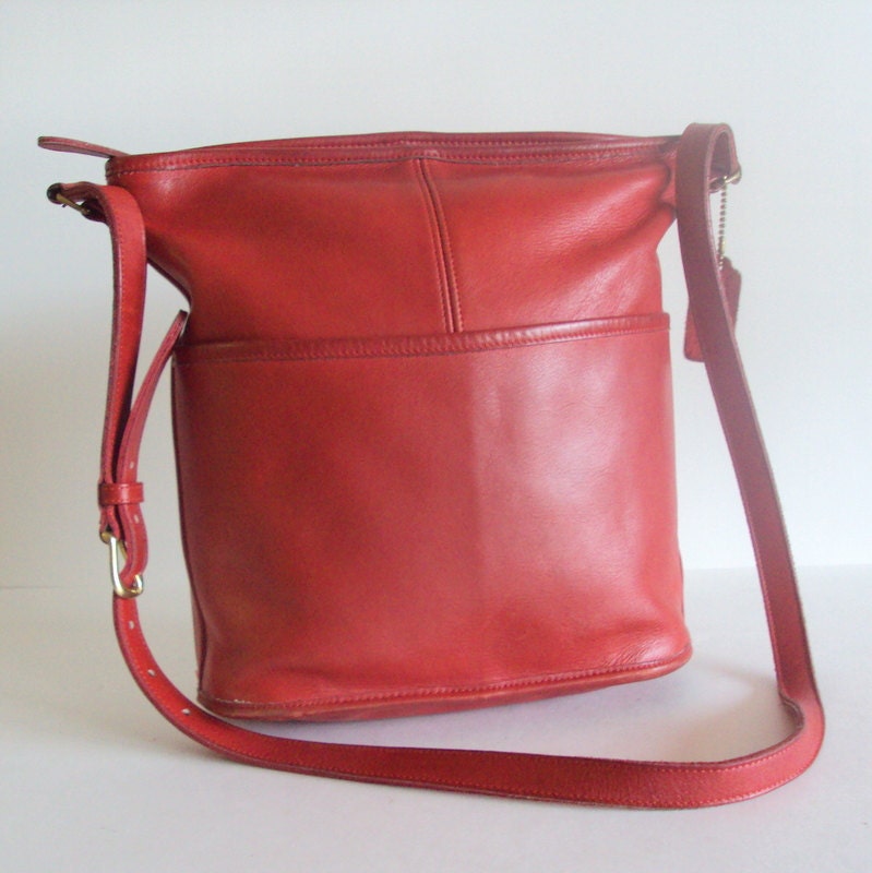Vintage COACH Leather Bucket Tote Shoulder Bag by pascalvintage