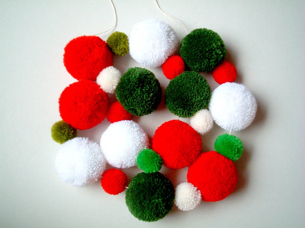 Yarn, Pom Pom Garland, Christmas, pom pom, yarn ball, holiday, snow, red, green, white, banner, decoration, 7.8 feet, early shopping, iammie