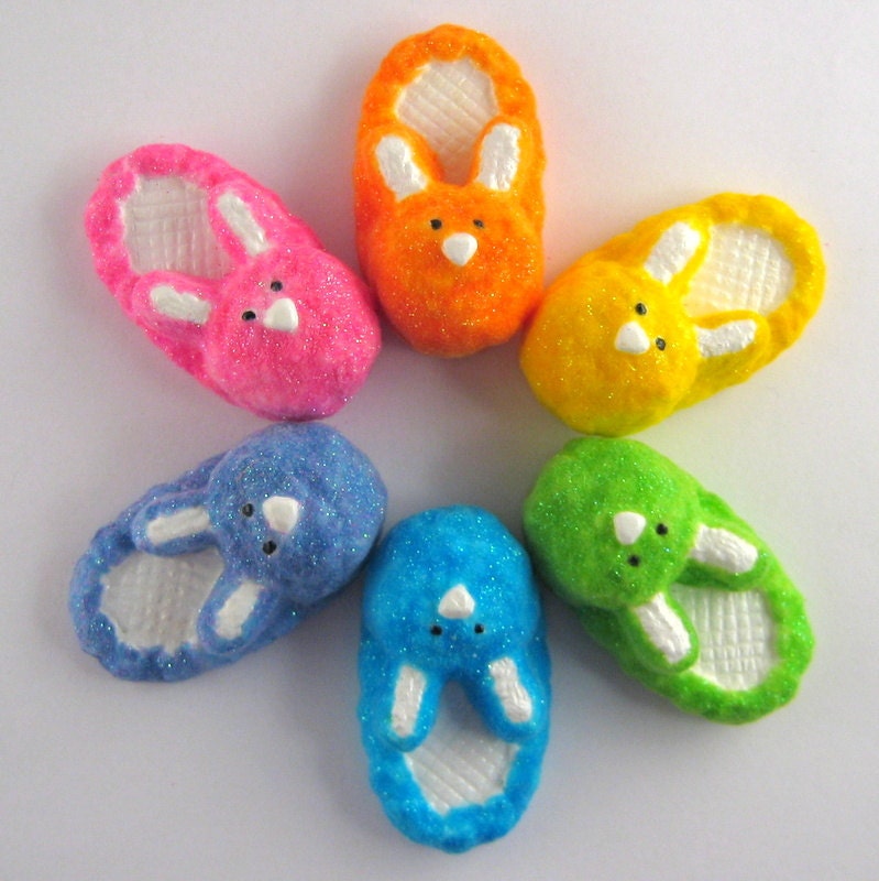 Bunny slipper - cute fridge magnet, pick your color, blue, purple, pink, orange, yellow, green, fuzzy, kitchen decor, refrigerator magnet