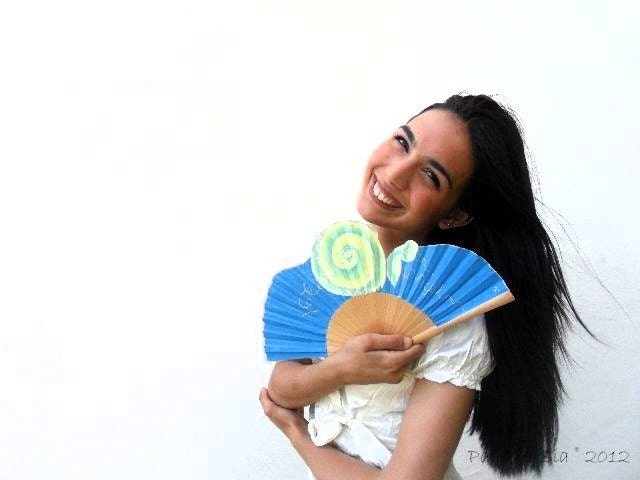 Hand-painted fan. Spyro blue and yelow. W
