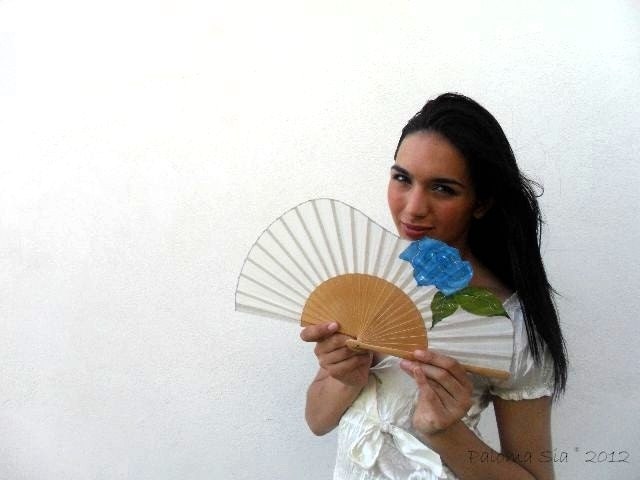 Hand-painted fan. Rose Turquoise. W