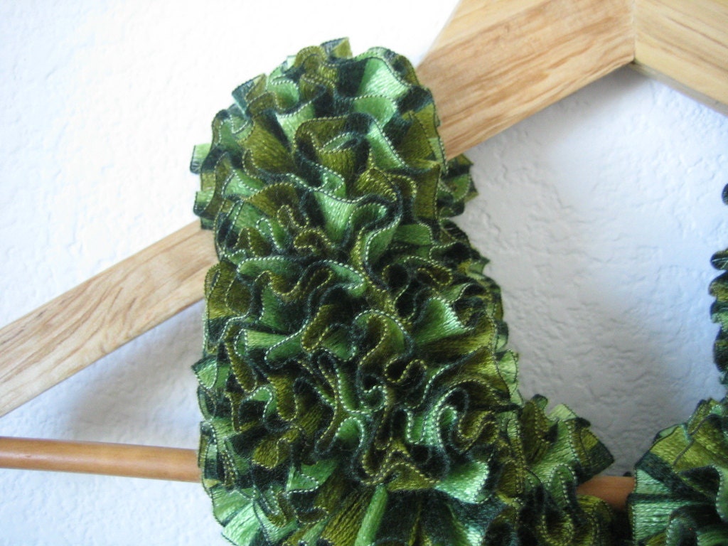 Fantastic hand knitted green scarf, accessory, new , boa scarf, variegated green. new, soft, fancy