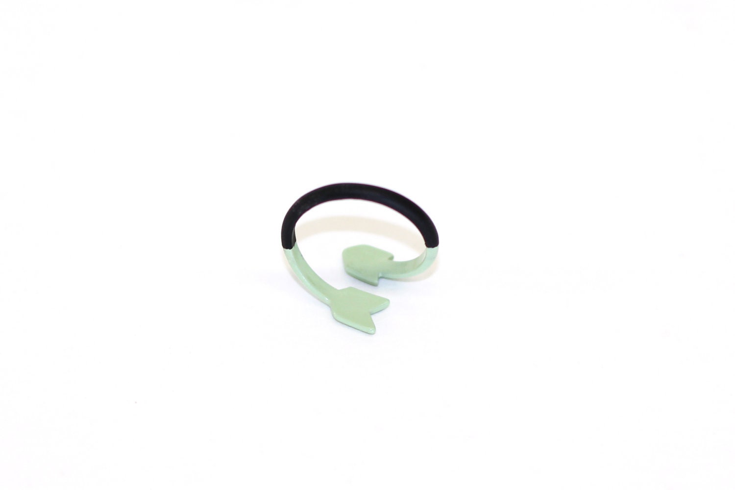 ARROW RING - Matte black and dipped enamel -  Seafoam