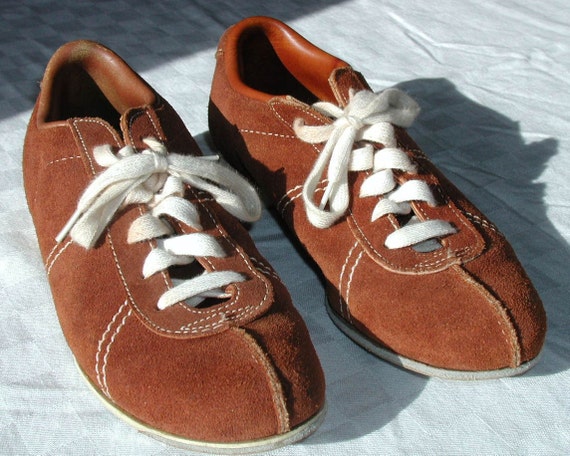 vintage hyde bowling shoes