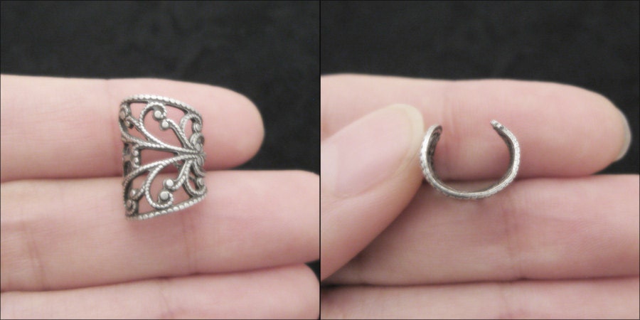 Soft Whispers - Silver Filigree Ear Cuff