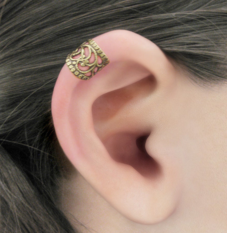 Enraptured I - Upper Helix Brass Filigree Ear Cuff