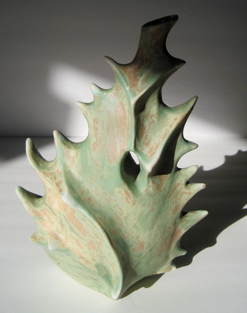 leafy sage vase w/ hole