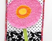poppy wall quilt- single stem pink poppy on black and white background