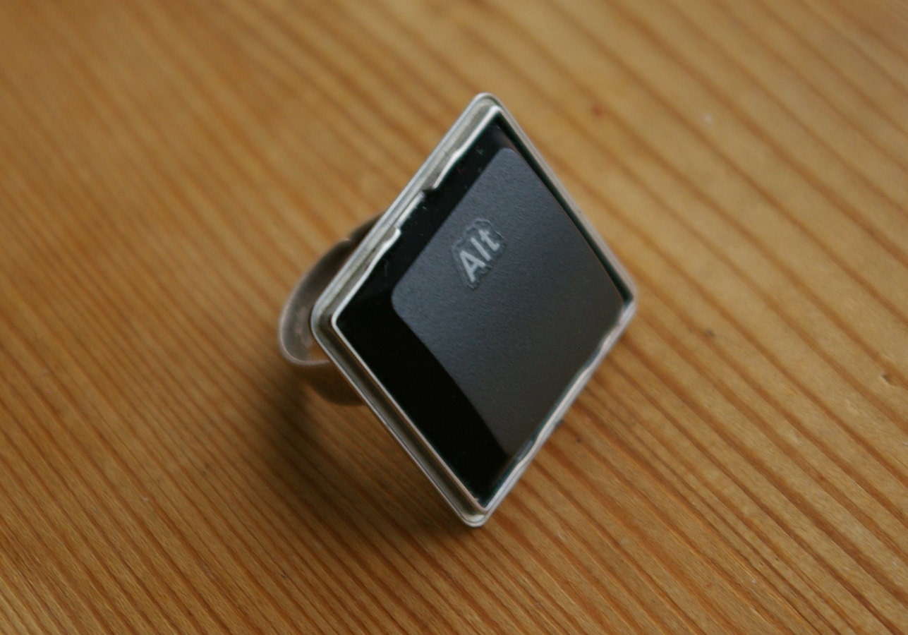 Alt Trashion Computer Key Ring
