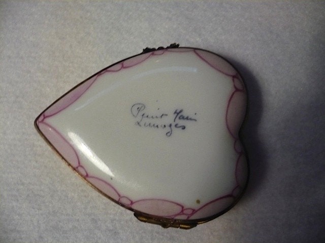 1920's Limoge Valentine Heart Shaped Trinket Box