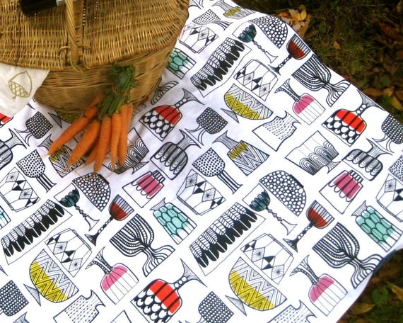 Picnic Blanket MARIMEKKO - Mod Eco Friendly Alfresco Dining Summer Outdoors Blanket (Ready to Ship) Wedding Gift Idea
