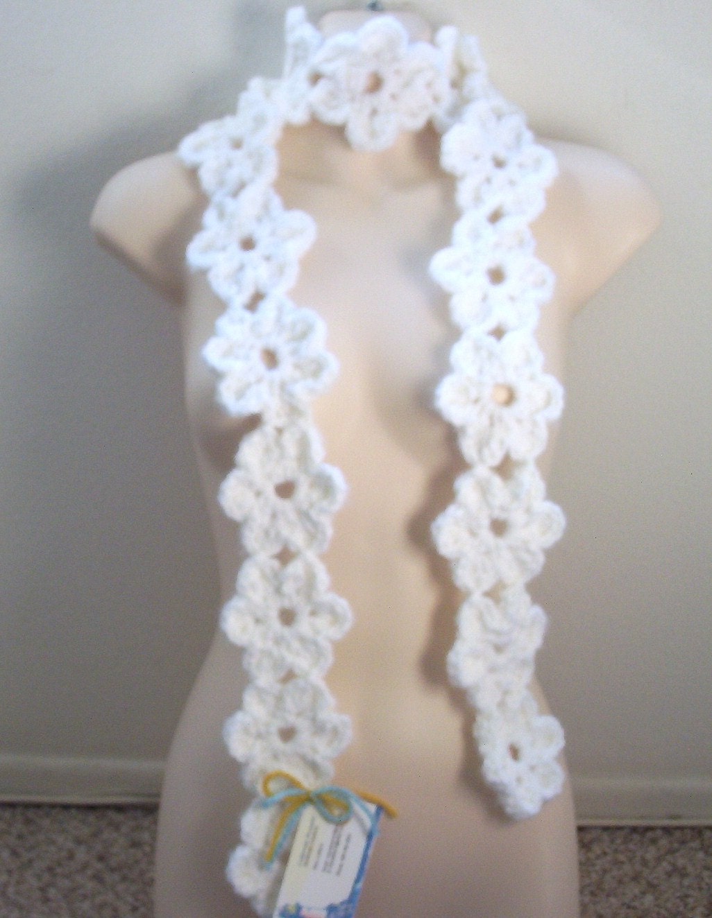 Sale, Price Reduced Ready to Ship.  White Floral Crochet Scarf