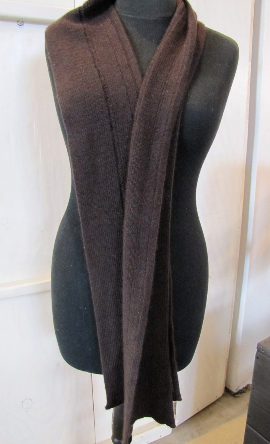 Cashmere/Silk ribbed skinny scarf - chocolate/aubergine