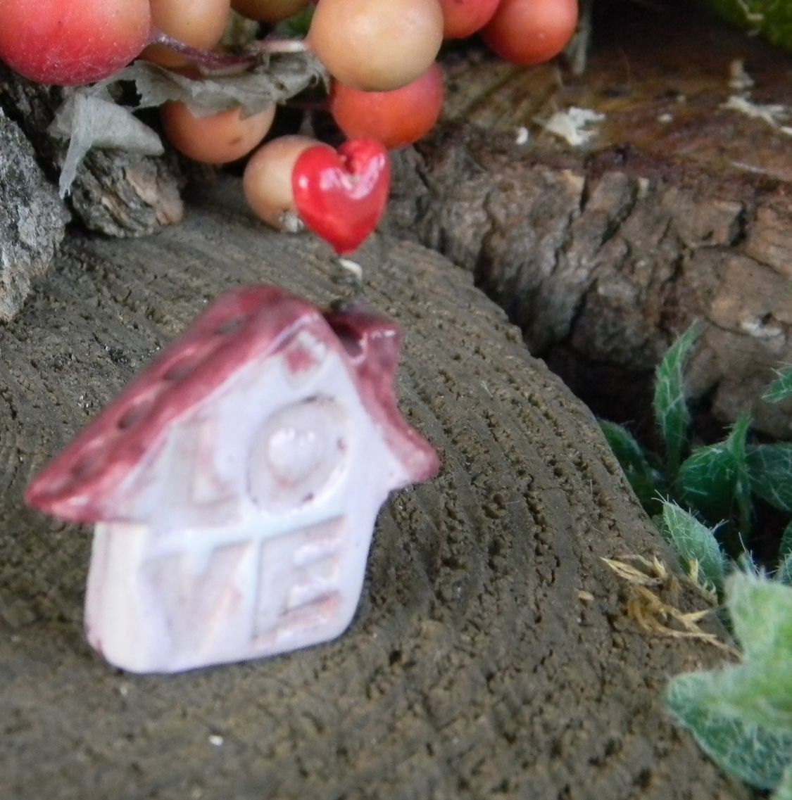 Little Clay pink Roof terrarium  House Miniature with a heart