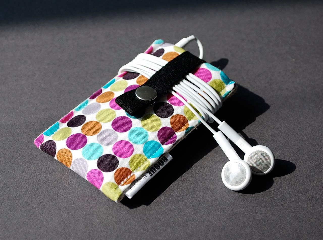 iPod Nano 1st, 2nd, 4th or 5th Generation Case / iPod Nano Case with Leather Strap - Cosmopolitan
