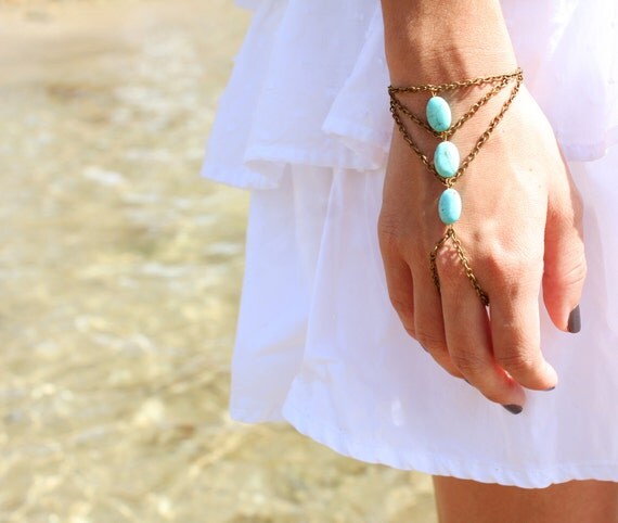 Slave Bracelet Hipster Bronze Chain Bohemian Three Turquoise Beads Triangle Hand Jewelry Piece