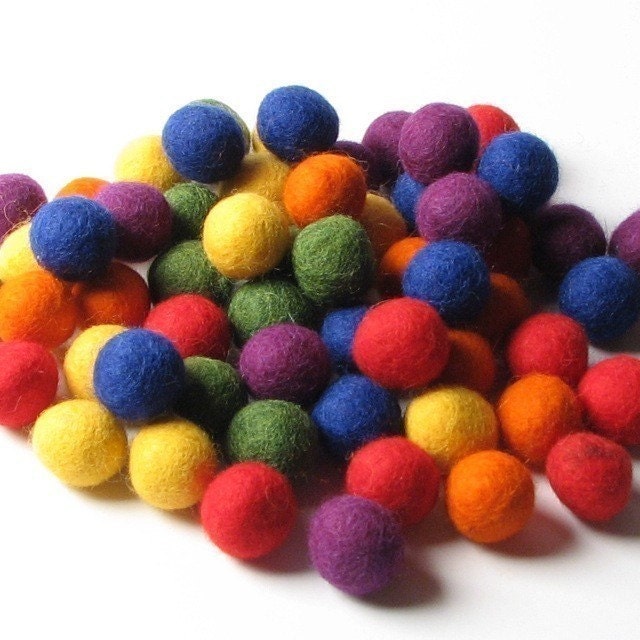 1CM Felt Balls/60-Piece - Color Wheel Mix
