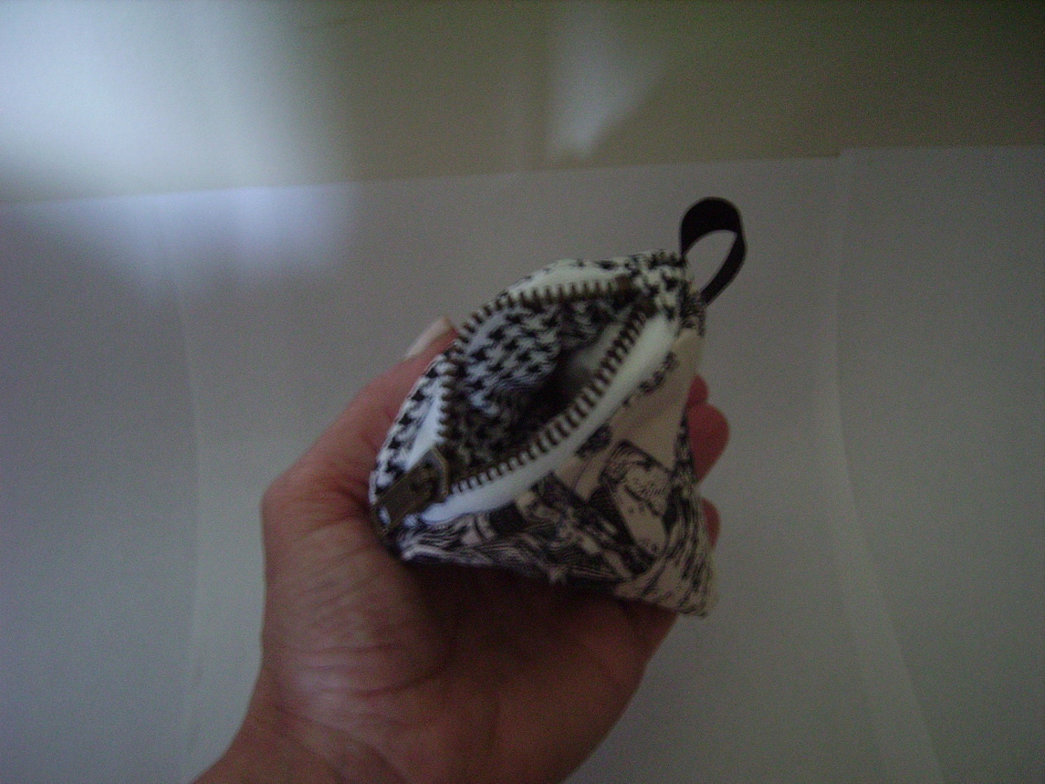 Biking or running Change Pouch  bag zipper t fabric cotton French Toile coin Keep w your keys for easy access