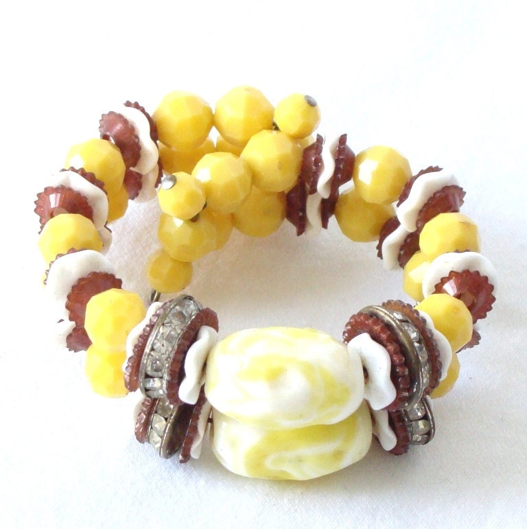 Vintage Mid-Century Sunny Yellow Beaded Double Strand Bracelet