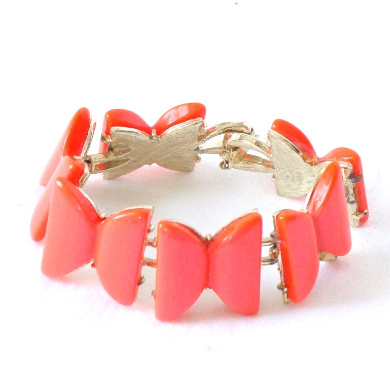 Vintage Tangerine Thermoset Bow Bracelet