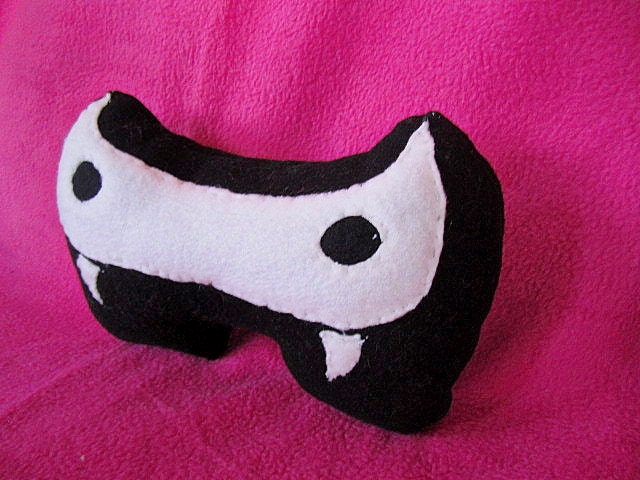 Shadow Critter - Creepy Cute Plush Monster
