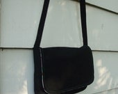 Crayola giraffes messenger bag