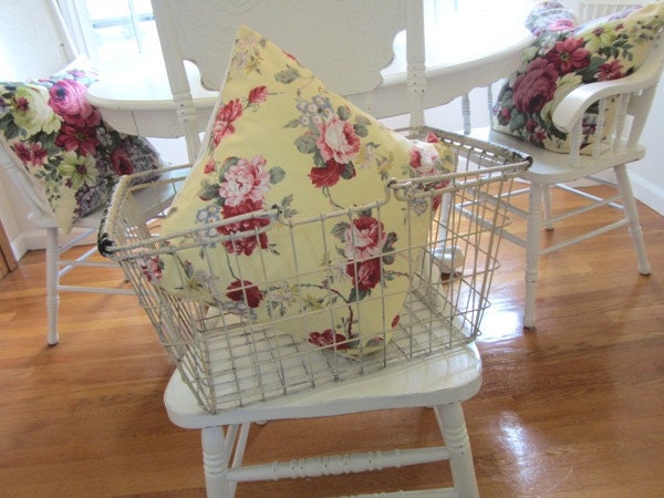 Vintage Wire Basket - Shabby French Flea Market Cottage Farmhouse