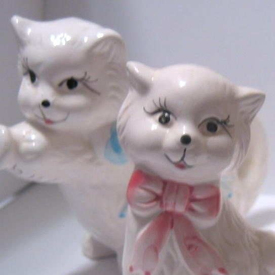 Super Cute Kitschy Vintage Kitty Cat Sugar Cream Salt and Pepper Set