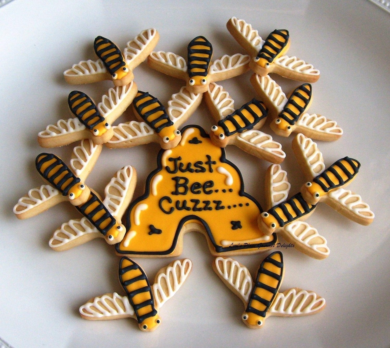 JUST BEE Cuzzzzzzzzzzz - Bumble Bee Cookies - 13 cookies