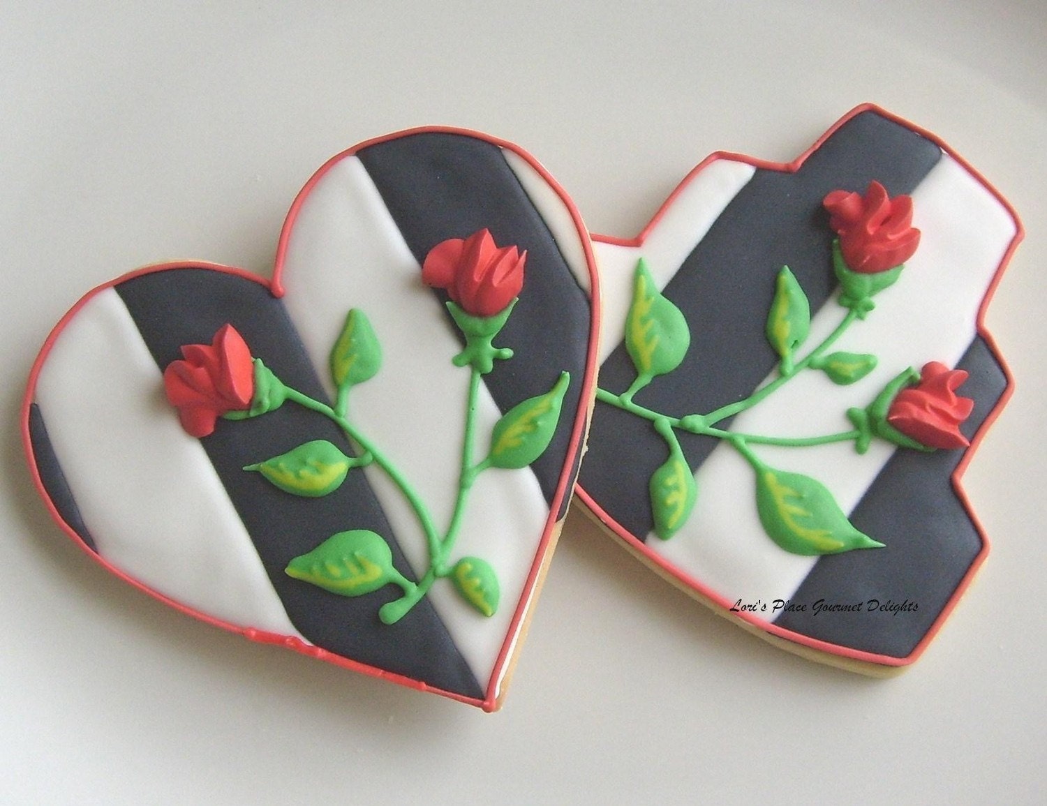 BLACK and WHITE Traditional Wedding - Wedding Heart Cookies - Wedding Cake Cookie Favors - Heart Decorated Cookie Favors - 3.75 each