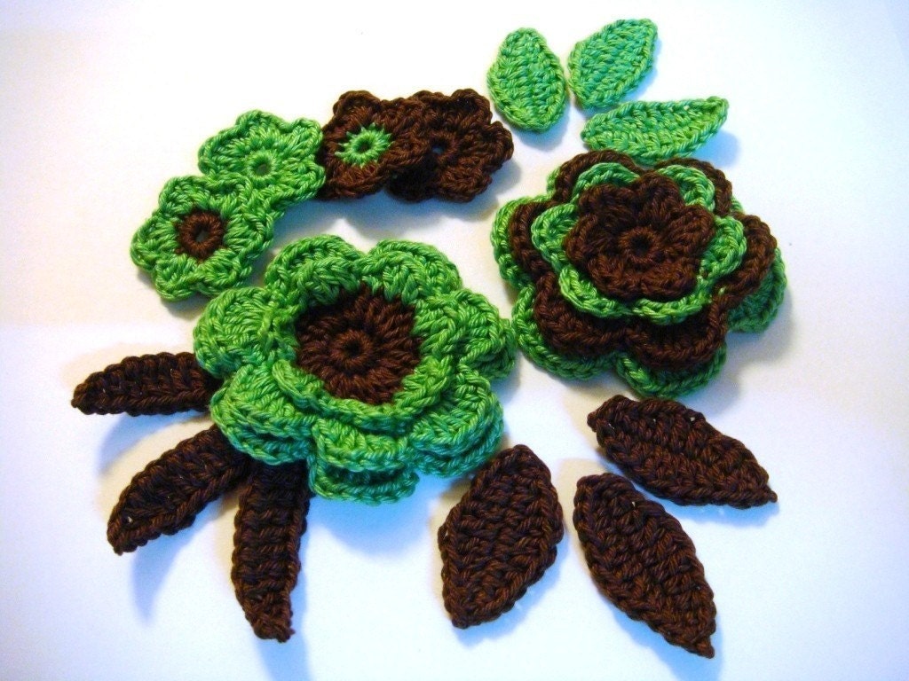 Set of crocheted applique green-brown 6 flowers with 6 leaves