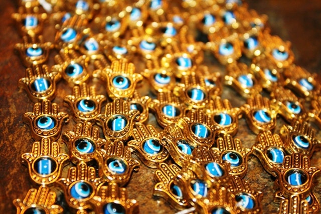 Hamsa Hand Beads, with Evil Eye Beads, Hand of Fatima, Gold Tone and Resin, Full Strand, 13 Beads