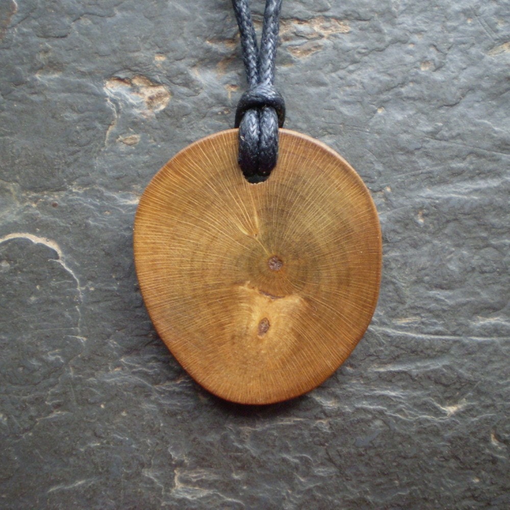 Natural Wood Pendant - English Ivy - for Fidelity.