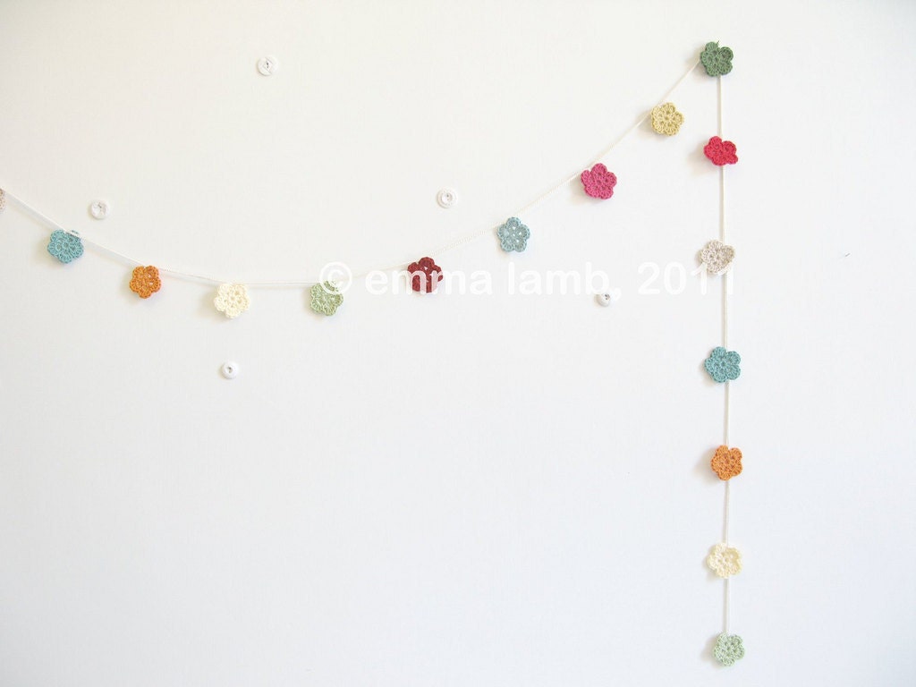 crochet garland... choose your own colours - petite flowers