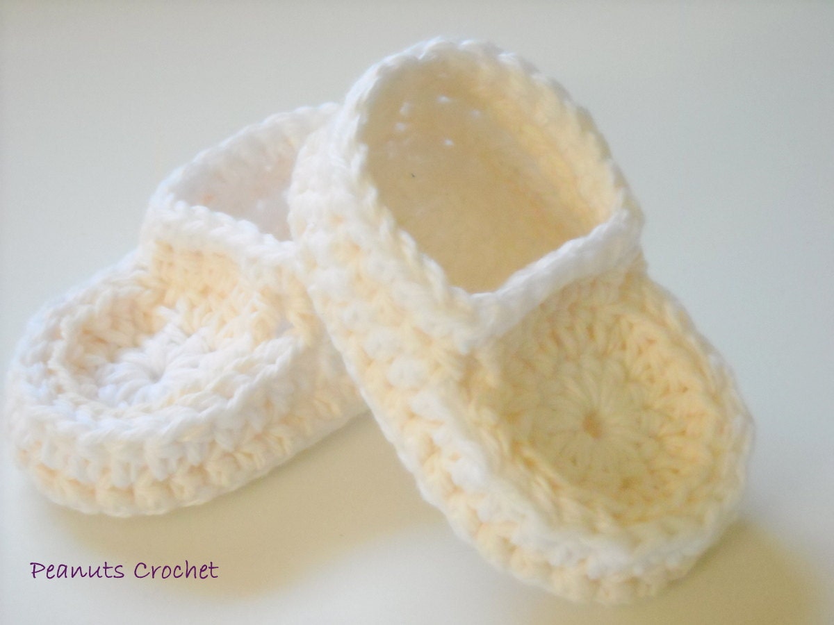 Crochet Baby Moccasins Slippers Toddler Booties White & Cream Sizes From 3 Months to 24 Months Handmade