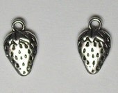 5 Pcs Antique Silver Strawberry Charm Pendants